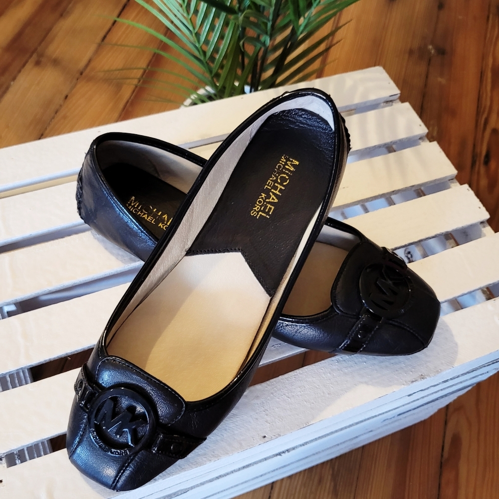 MK | Leather Ballet Flats
